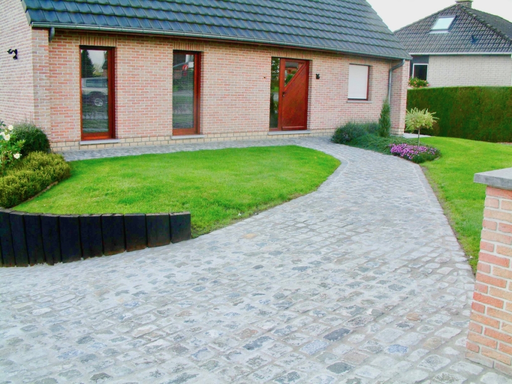 Vente de pavé extérieur béton pour allées de jardin et de garage à Toulon  83 - Expérience Carrelage